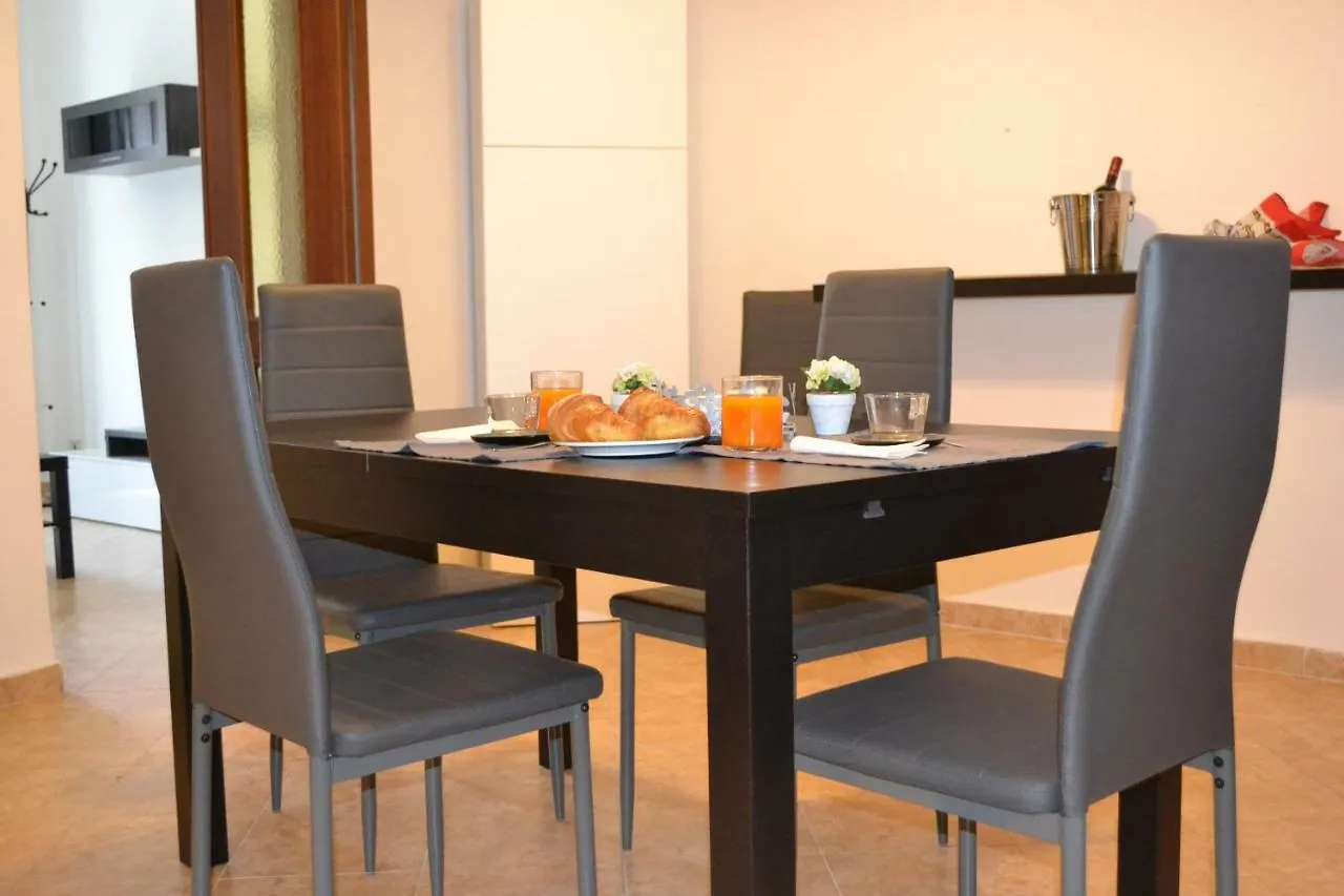 Suite Montegrappa Palermo 0*,  Italia